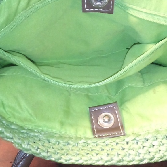 Avon Lime Green 10” Woven Knitted Hand Bag Purse with Brown Leather Handles - Picture 5 of 5